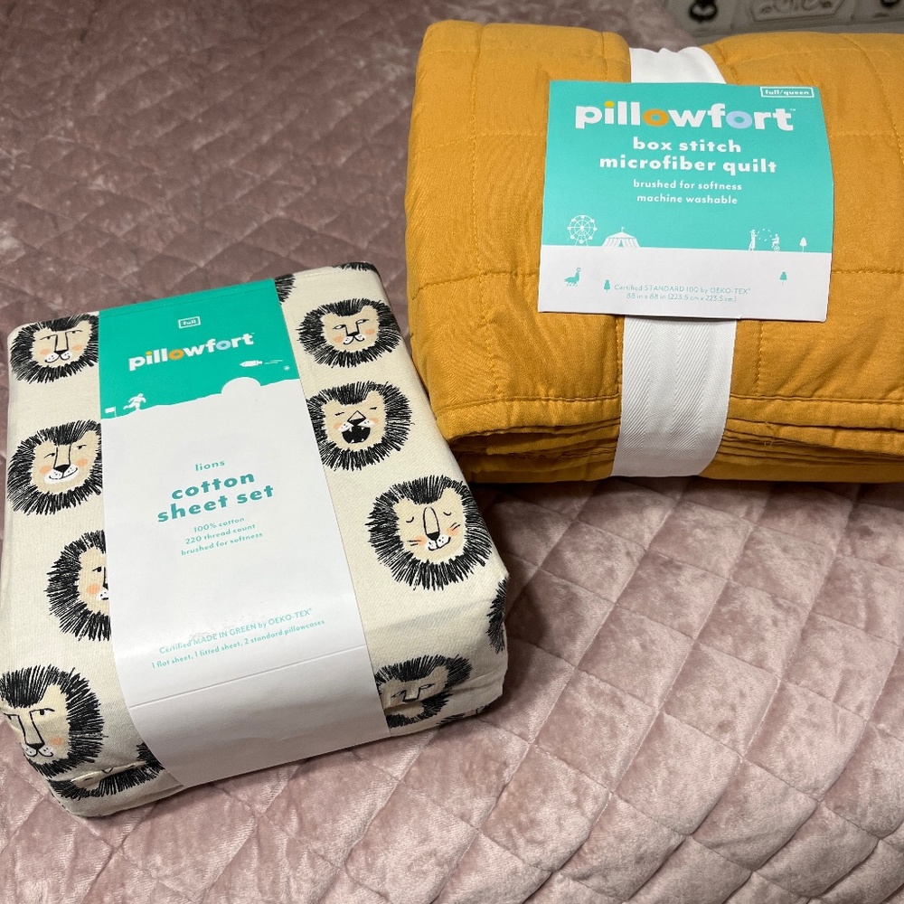Full size Pillowfort Sheet and quilt set
